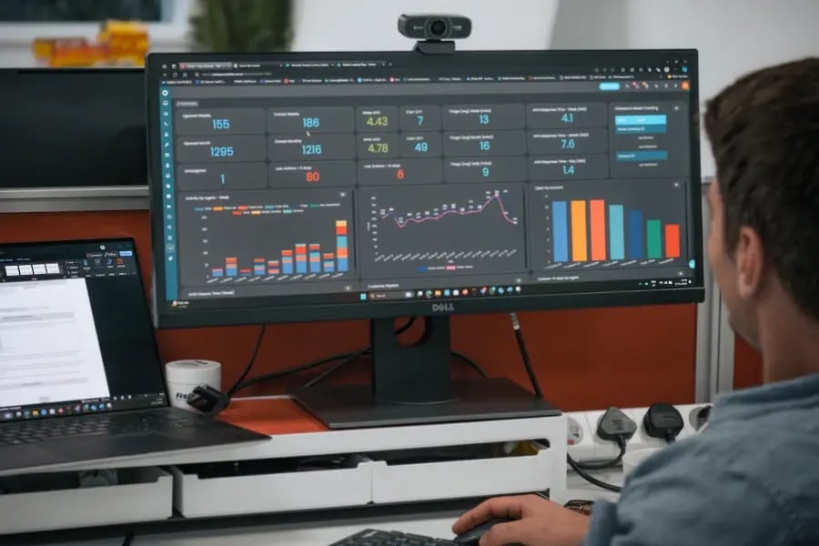 Babble-Services-Laptop-Screen